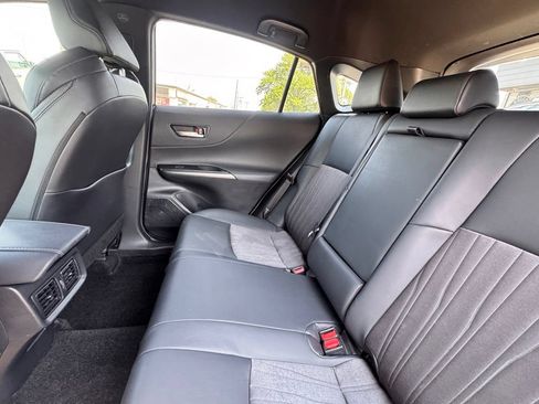 Used 2021 Toyota Venza XLE AWD/4WD image 16