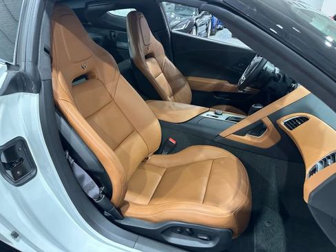 Used 2016 Chevrolet Corvette Z06 w/ 3LZ Preferred Equipment Group image 16