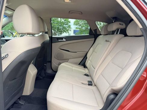Used 2020 Hyundai Tucson SE AWD/4WD image 17