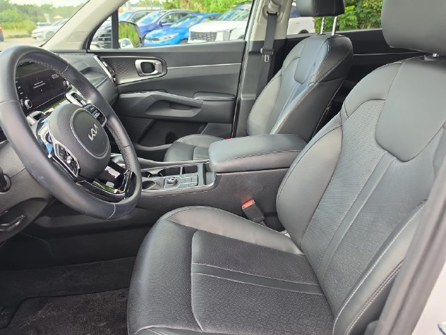 Certified 2023 Kia Sorento S FWD image 15