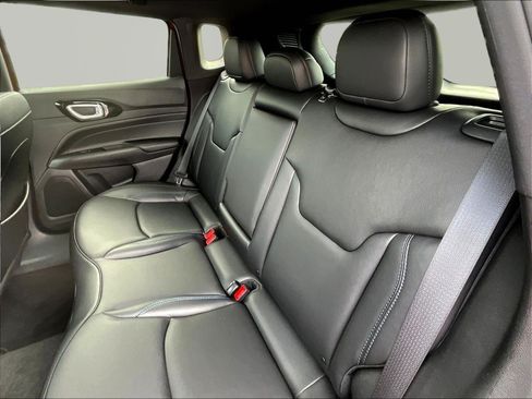 New 2026 Jeep Compass Limited AWD/4WD image 17