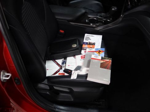 Used 2021 Toyota Camry SE w/ Convenience Package FWD image 26