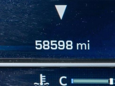 Used 2024 Chevrolet Silverado 3500 LT image 33