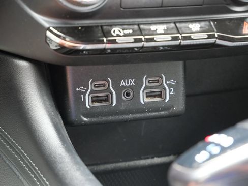 Used 2022 Dodge Durango GT AWD/4WD image 32