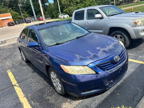 Used 2007 Toyota Camry XLE FWD image 1