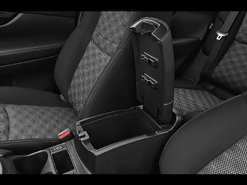 Used 2022 Nissan Rogue Sport SV w/ Technology Package AWD/4WD image 48