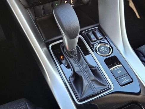 New 2025 Mitsubishi Eclipse Cross SE image 24