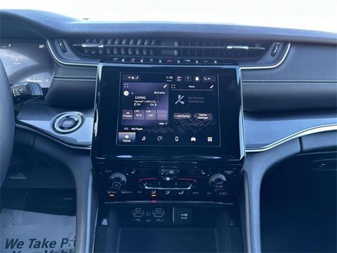 Used 2021 Jeep Grand Cherokee L Laredo image 43