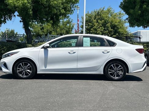 Used 2023 Kia Forte LXS FWD image 7