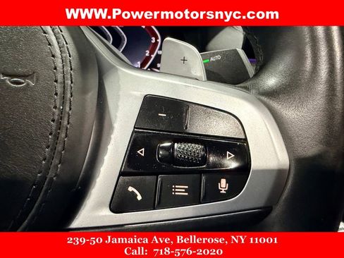 Used 2020 BMW 530e w/ M Sport Package image 32