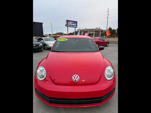 Used 2014 Volkswagen Beetle 1.8T FWD image 8