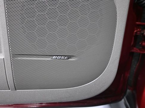 Used 2016 Chevrolet Traverse LT image 12