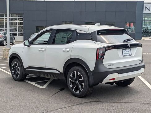 New 2025 Nissan Kicks SV w/ SV Premium Package image 4