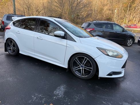 Used 2014 Ford Focus ST image 11