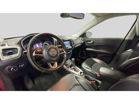 Used 2018 Jeep Compass Latitude w/ Popular Equipment Group AWD/4WD image 11