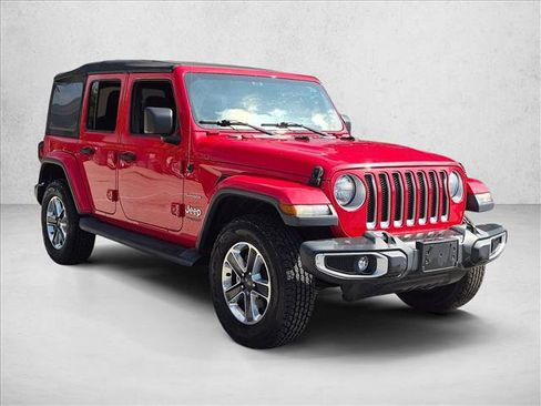 Used 2019 Jeep Wrangler Unlimited Sahara AWD/4WD image 3