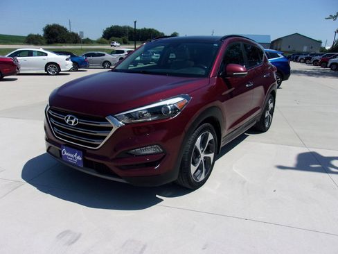 Used 2016 Hyundai Tucson Limited w/ Option Group 03 image 7
