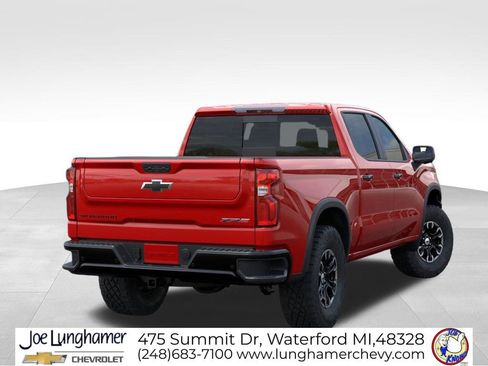 New 2026 Chevrolet Silverado 1500 ZR2 w/ LPO, Dark Essentials Package AWD/4WD image 4