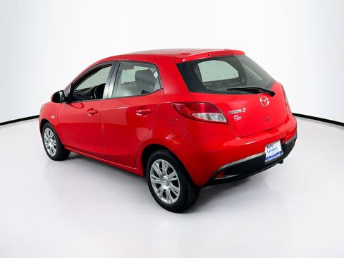Used 2014 MAZDA MAZDA2 Sport FWD image 7