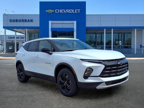 New 2026 Chevrolet Blazer LT w/ Convenience Package AWD/4WD image 3