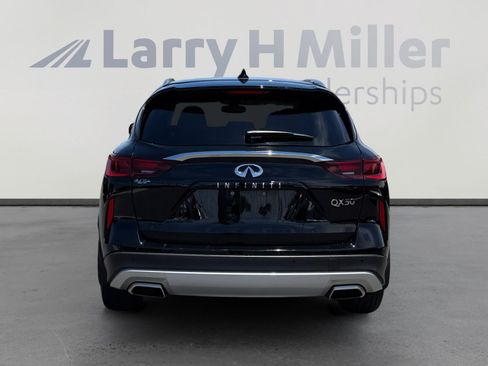 Used 2022 INFINITI QX50 Luxe FWD image 4
