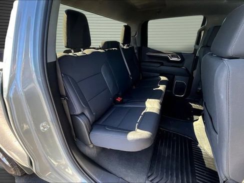 Used 2025 Chevrolet Silverado 1500 LT AWD/4WD image 25
