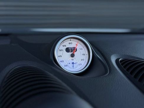 Used 2024 Porsche 718 Boxster RWD image 28