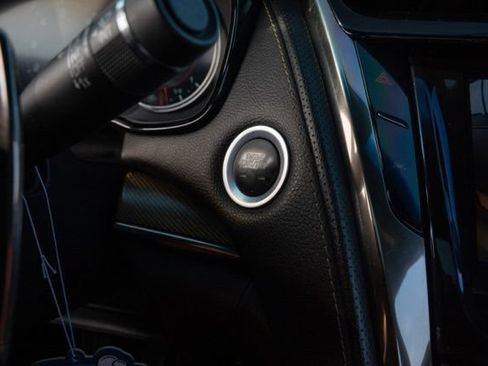 Used 2019 Cadillac CTS V w/ Luxury Package RWD image 21