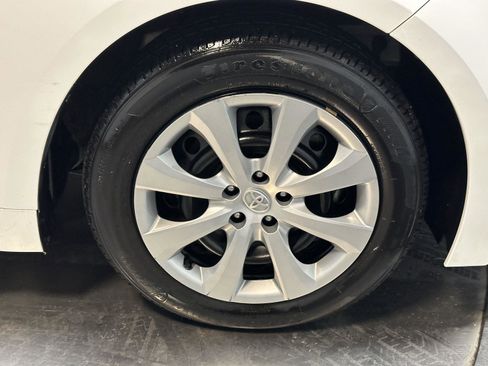 Used 2023 Toyota Corolla LE image 17