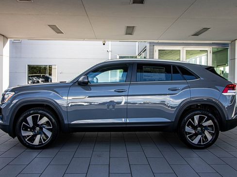 New 2026 Volkswagen Atlas Cross Sport SE image 12