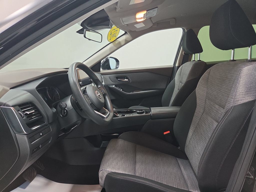 Used 2023 Nissan Rogue SV AWD/4WD image 2