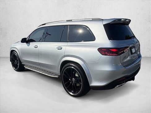 New 2026 Mercedes-Benz GLS 580 4MATIC image 9