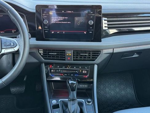 Certified 2025 Volkswagen Jetta SEL image 15