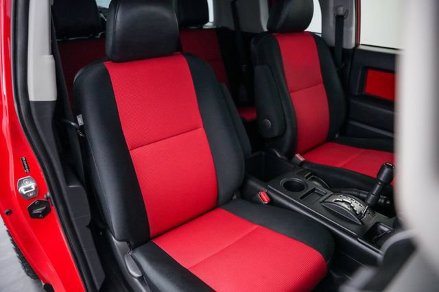 Used 2012 Toyota FJ Cruiser 4WD w/ Upgrade Pkg II image 21