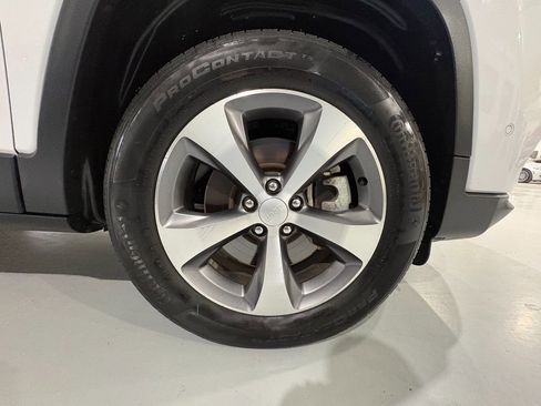 Used 2021 Jeep Cherokee Limited w/ Elite Package image 60