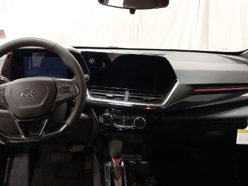 New 2026 Chevrolet Trax RS w/ Sunroof Package FWD image 26