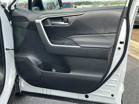 Used 2024 Toyota RAV4 XLE image 15