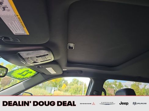 Used 2022 Dodge Durango R/T w/ Blacktop Package image 23