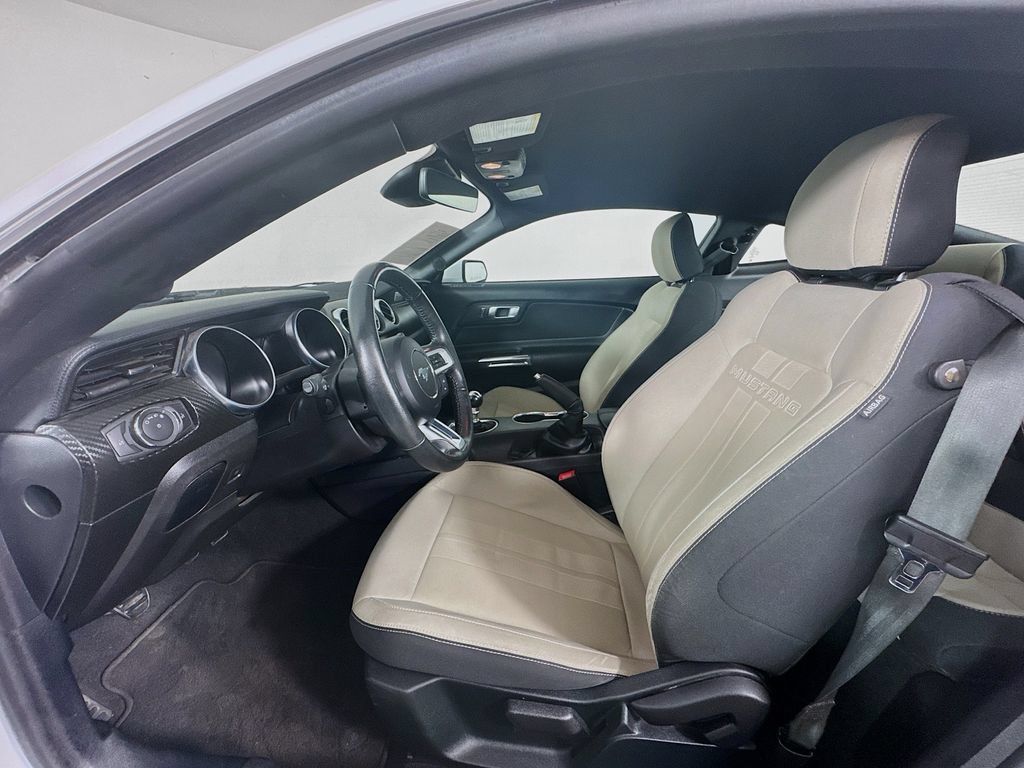 Used 2022 Ford Mustang Coupe RWD image 20