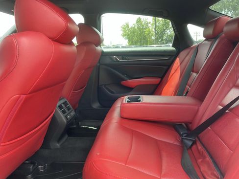 Used 2021 Honda Accord Sport image 9