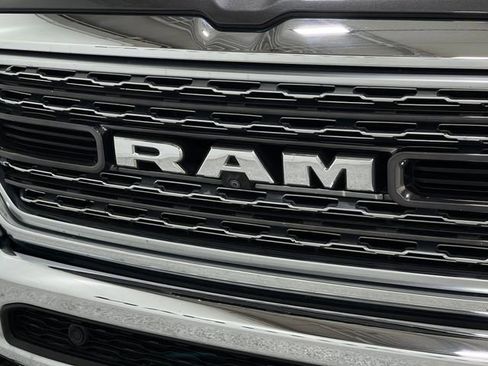 Used 2019 RAM 1500 Limited image 38