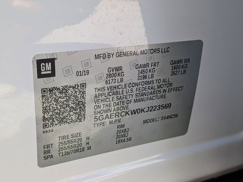 Used 2025 Buick Enclave Preferred FWD image 31