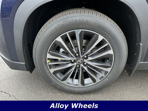 New 2026 Toyota Grand Highlander AWD Hybrid image 14