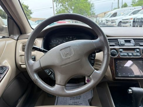 Used 2000 Honda Accord EX image 11