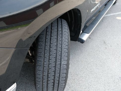 Used 2023 RAM 1500 Laramie AWD/4WD image 14