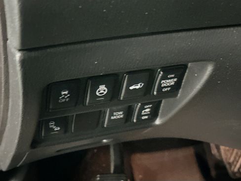 Used 2017 Nissan Pathfinder SL w/ SL Tech Package image 17