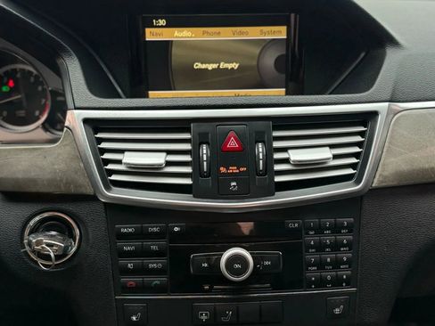 Used 2010 Mercedes-Benz E 350 Sedan image 11