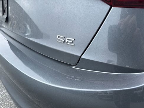 Used 2024 Volkswagen Jetta SE image 7