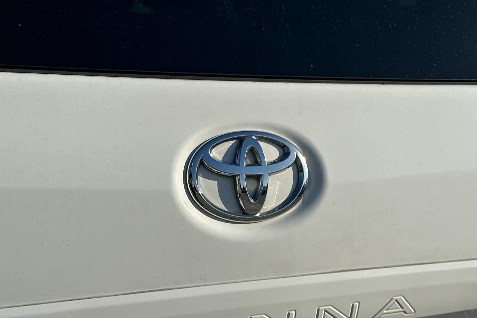 Used 2011 Toyota Sienna LE FWD image 13