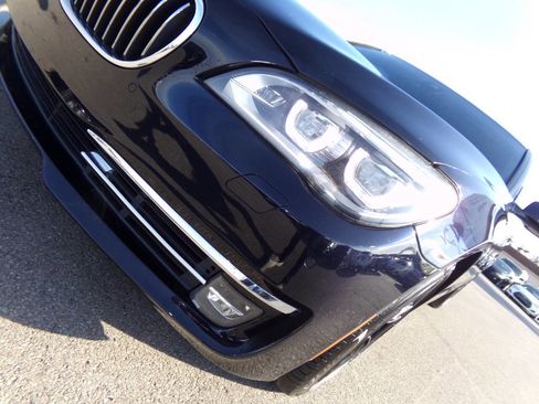 Used 2015 BMW 750Li image 36